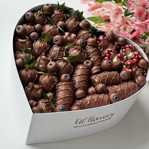 Клубника в шоколаде «Sweet Star Gift»