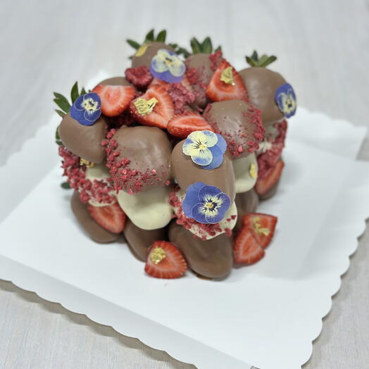 Торт из клубники в шоколаде 💗