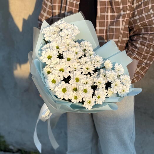 Стильный букет ромашек