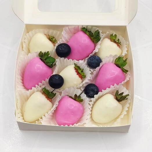 Мини коробка клубника в шоколаде 12