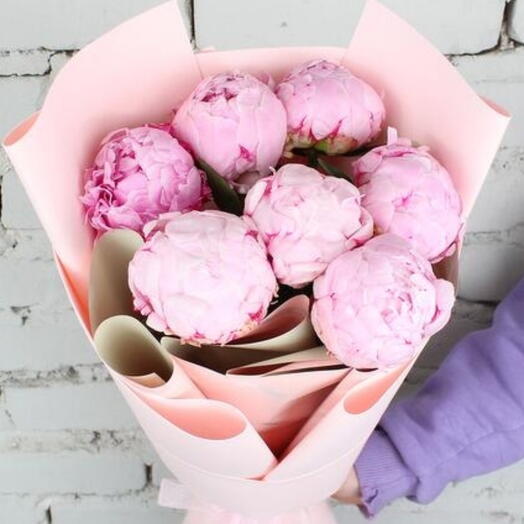Ramo de 7 peonías Rosadas por paquete
