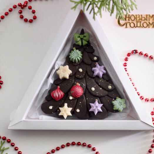 Шоколадная елка с нутеллой в подарок на Новый год