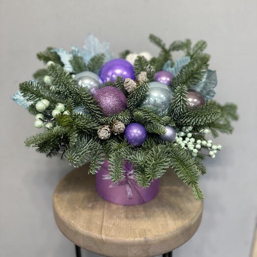 Композиция из живого нобилиса «зимняя нежность»