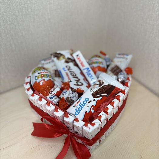 Сердце из киндеров