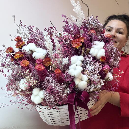 Шикарная корзина с сухоцветами