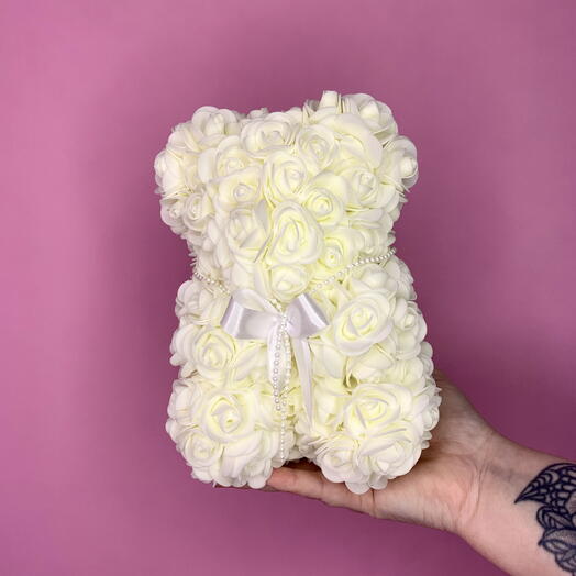 Мишка из роз кремовый (розы из фоамирана)