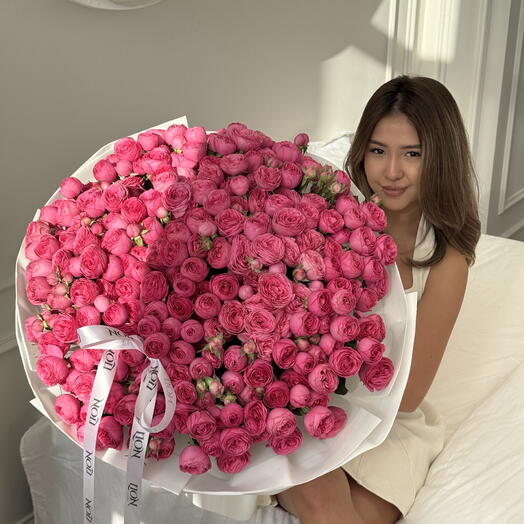 Букет из пионовидных роз