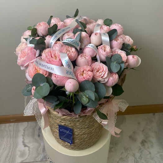 Кашпо с пионовидными кустовыми