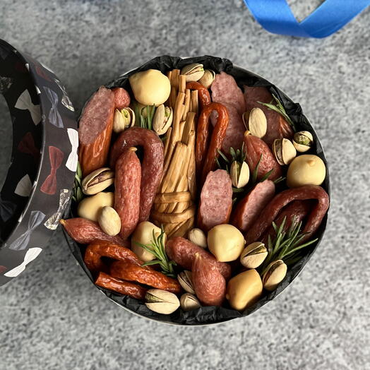 Набор из колбас Подарок мужчине Мясной букет