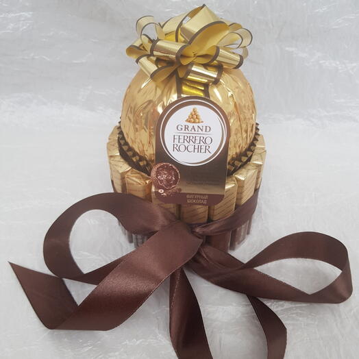Тортик из фигурного шоколада Гранд Ферреро и мерси  Grand Ferrero Rocher Merci