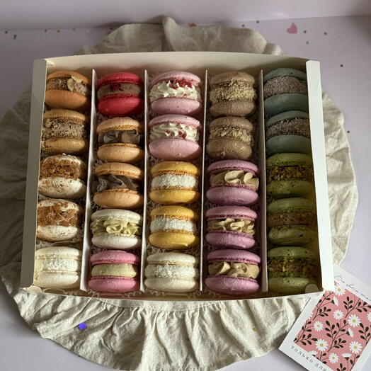 25 макаронс, мега упаковка для большой компании😋