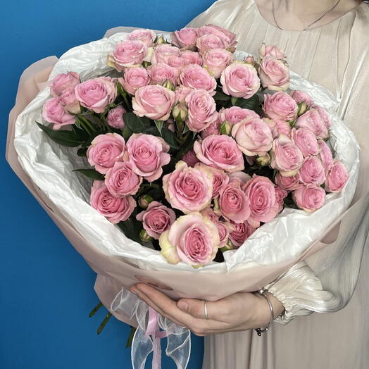 Букет из 15 кустовых роз