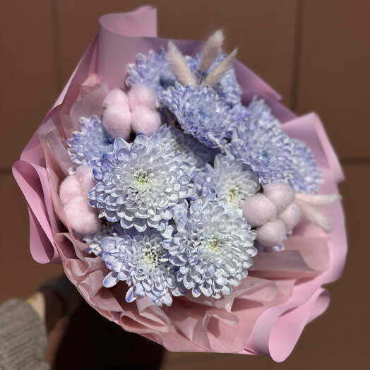 Букет хризантем с хлопком и лагурусом. Нежный дофамин 🌸