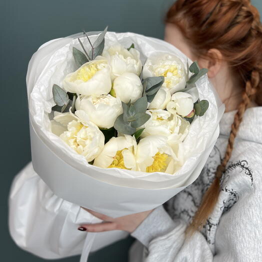 Белоснежные пионы с эвкалиптом 🧚‍♀️