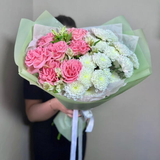 Нежный букет из французской розы и хризантемы L🌸