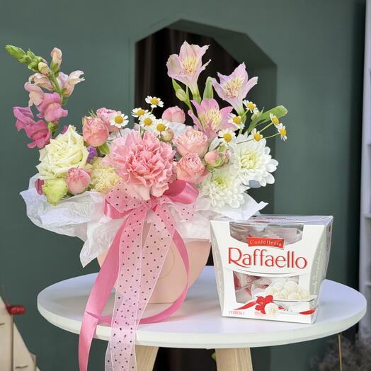 ХИТ, нежная композиция с Raffaello