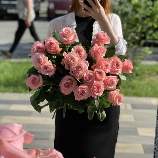 Букет 21 роза BE SWEET