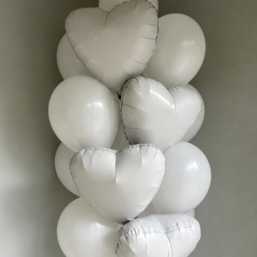 White Heart Foil and Latex Balloon Bouquet