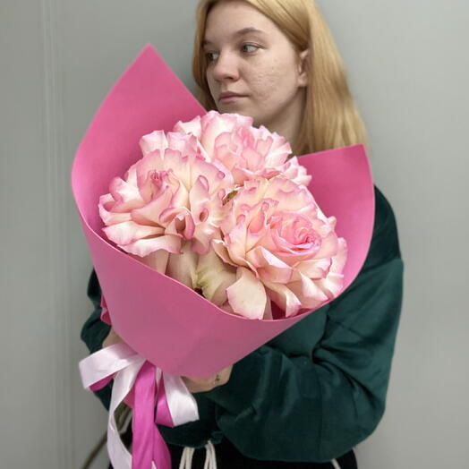 Букет комплимент с французскими розами