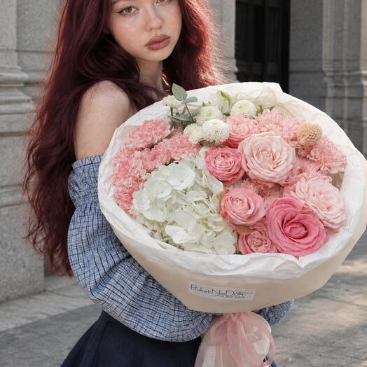 Нежный букет с гортензией 🌸