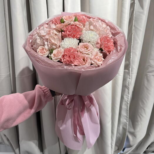 Нежный букет с гортензией🌸 44001