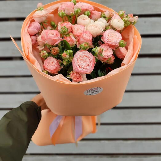 Кустовые розы моно 9