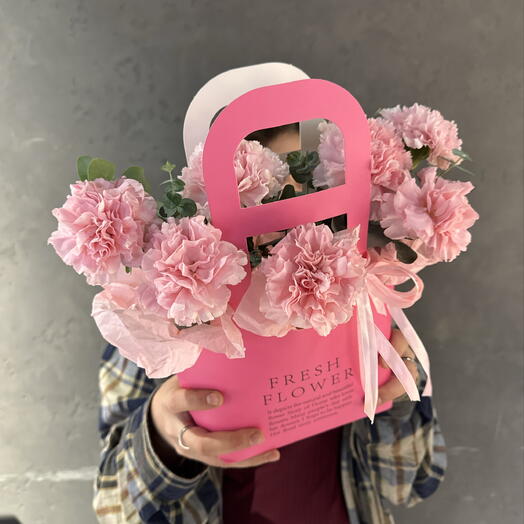 Яркая сумочка с диантусами💕