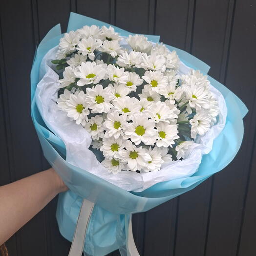 Букет из ромашковых хризантем