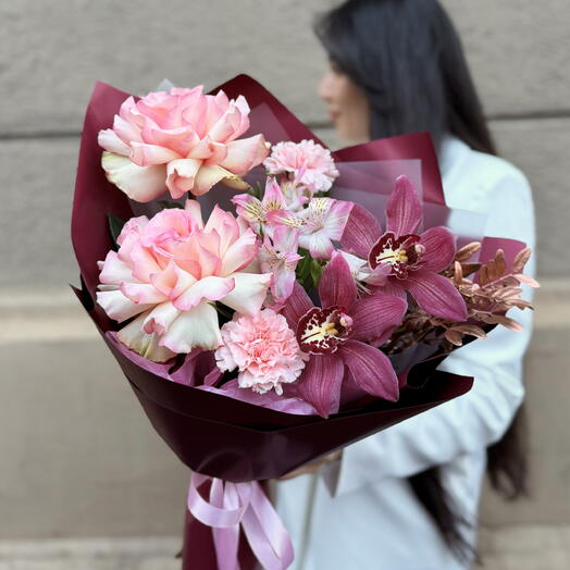 Ягодный букет с орхидеями, французскими розами 🍒🌸