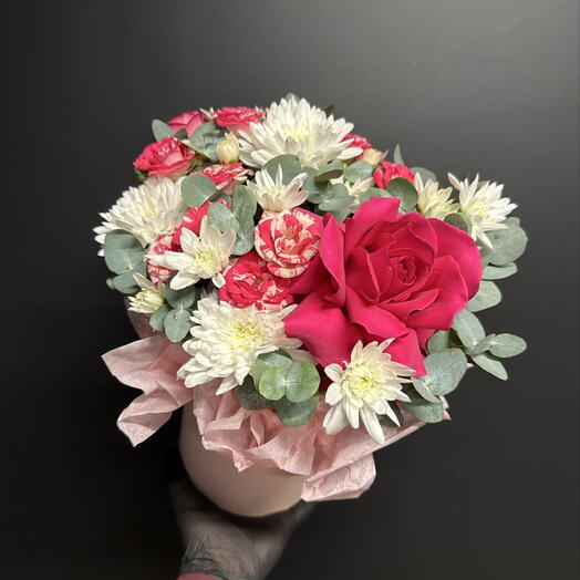 Композиция «Нежные чувства» 💞 с французской розой, кустовой розой и хризантемой