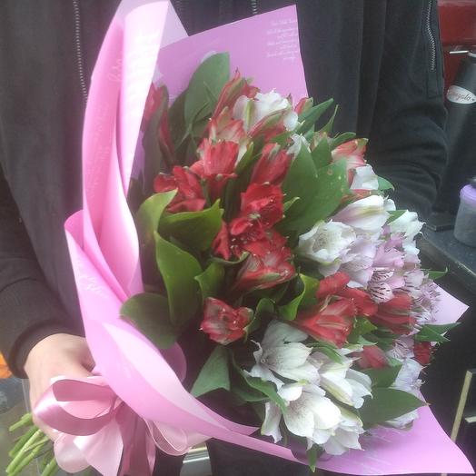 Mono basket of pink roses
