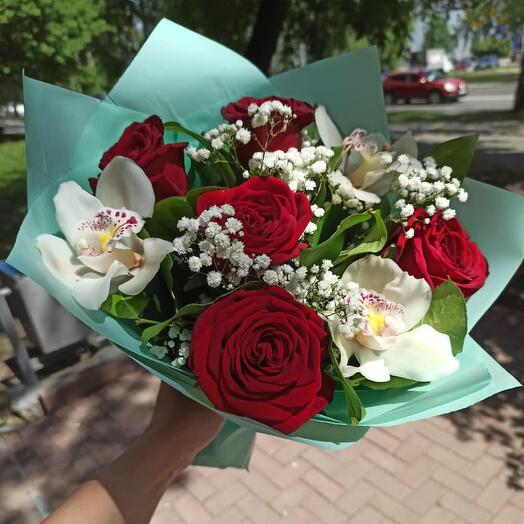 Алый