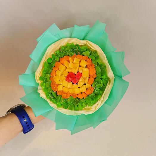 Mini bouquet of candied fruits