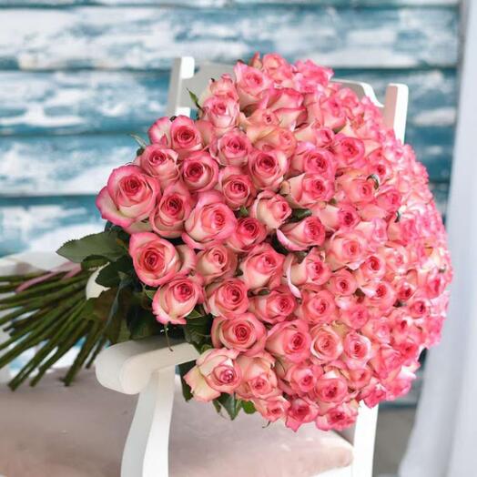 Bouquet of 101 Jumilia roses