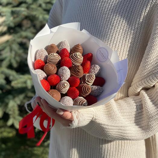 Ramo de fresas en chocolate "Ravenna" M