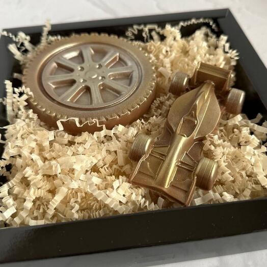 Шоколадный набор "Гонщик"