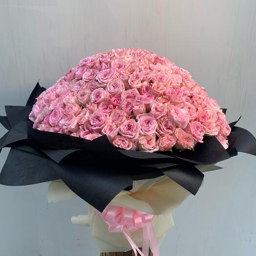Luxury blossom pink flower bouquet