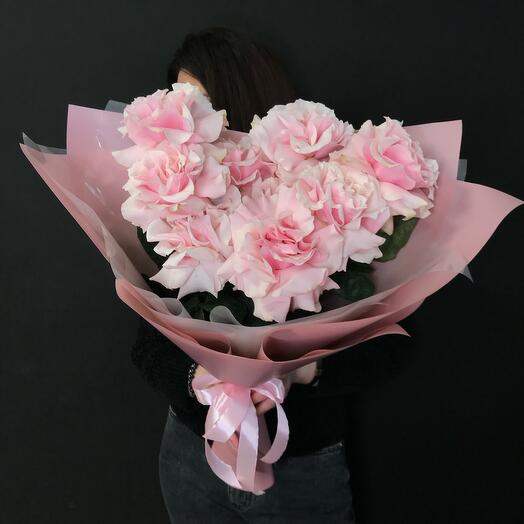 9 pink french roses
