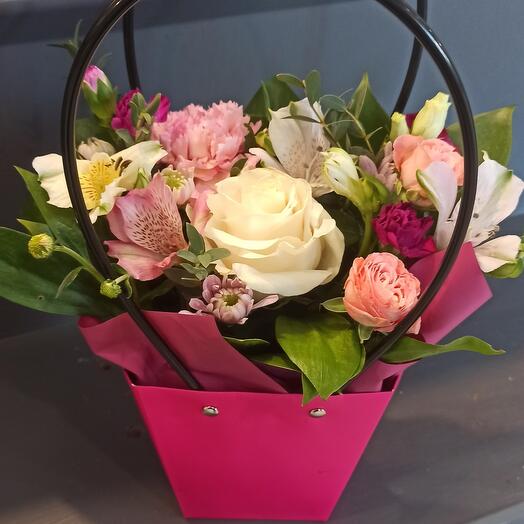 Flores en el bolso