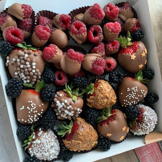Strawberries + raspberries in chocolate