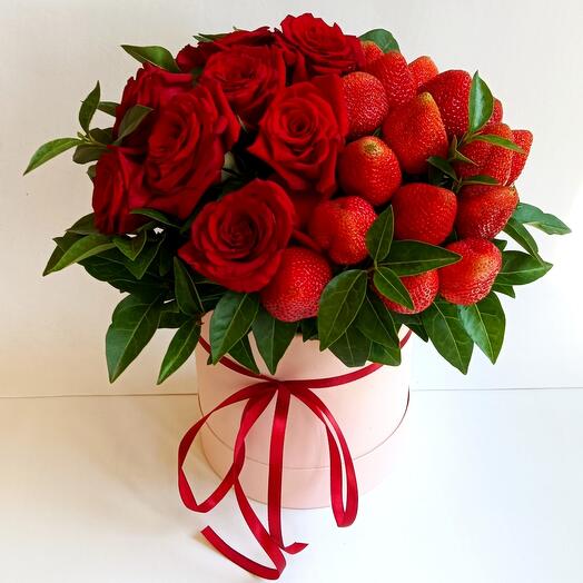 Шляпная коробка 🌹🍓