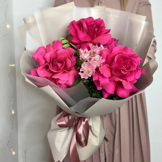Bouquet of French rose and alstroemeria