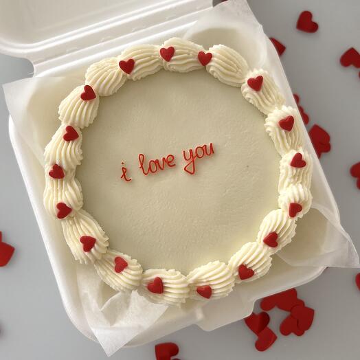 Бенто торт с надписью "i love you"