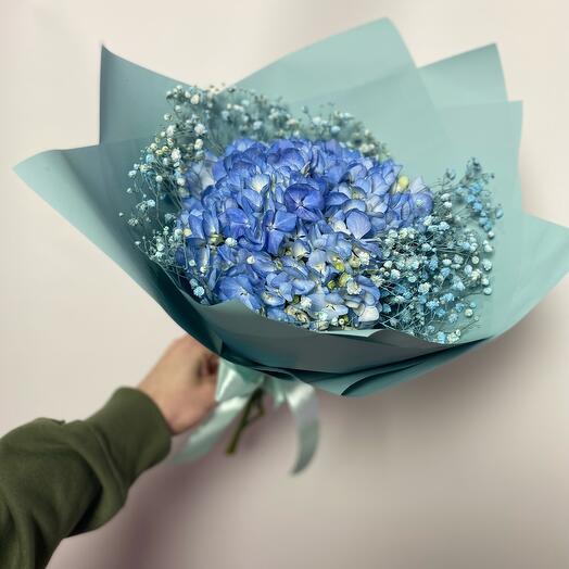 Bouquet of hydrangeas and gypsophila