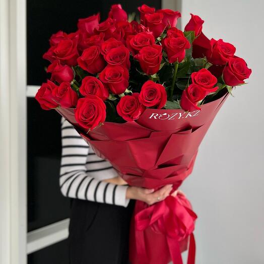 Букет из 35 метровых роз (90-100см)