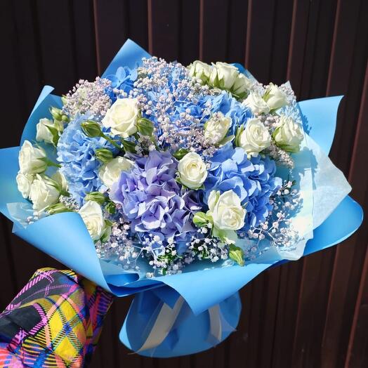 Гортензия с кустовыми на выписку мальчика 💙