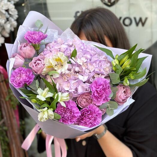 Lavender bouquet with alstroemeria