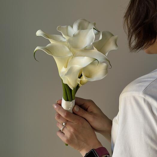 MONO элегантные каллы