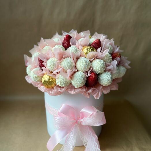 Шляпная коробка с рафаэлло