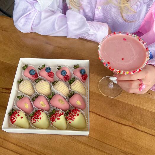 Нежный набор клубники в шоколаде, 16 шт